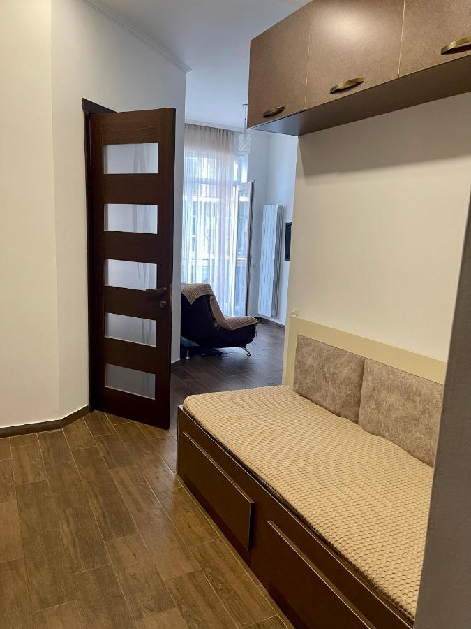 Apartments Kristo Батуми Экстерьер фото
