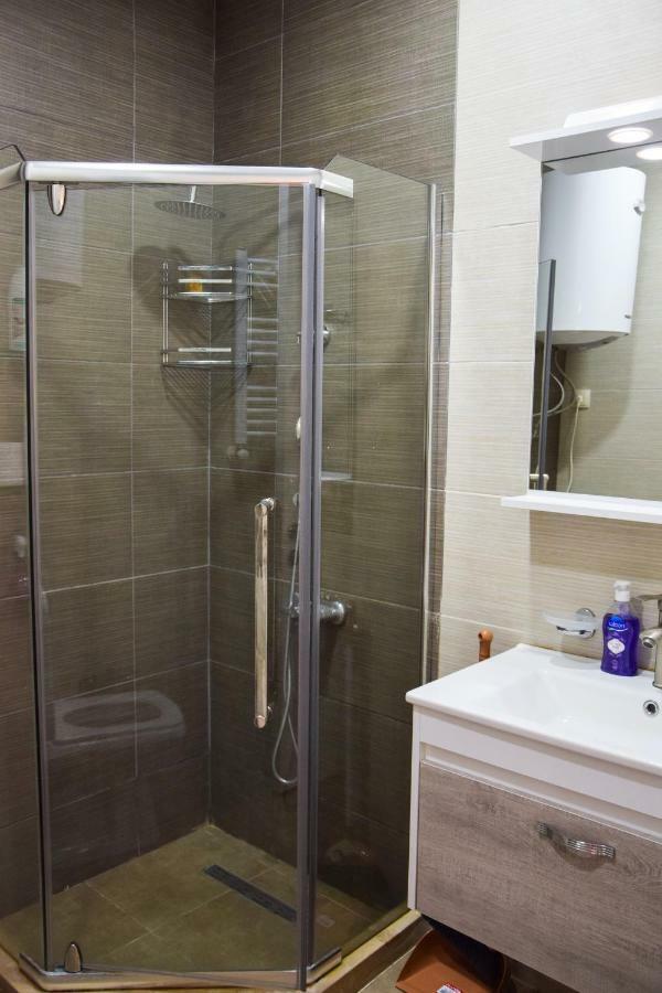 Apartments Kristo Батуми Экстерьер фото