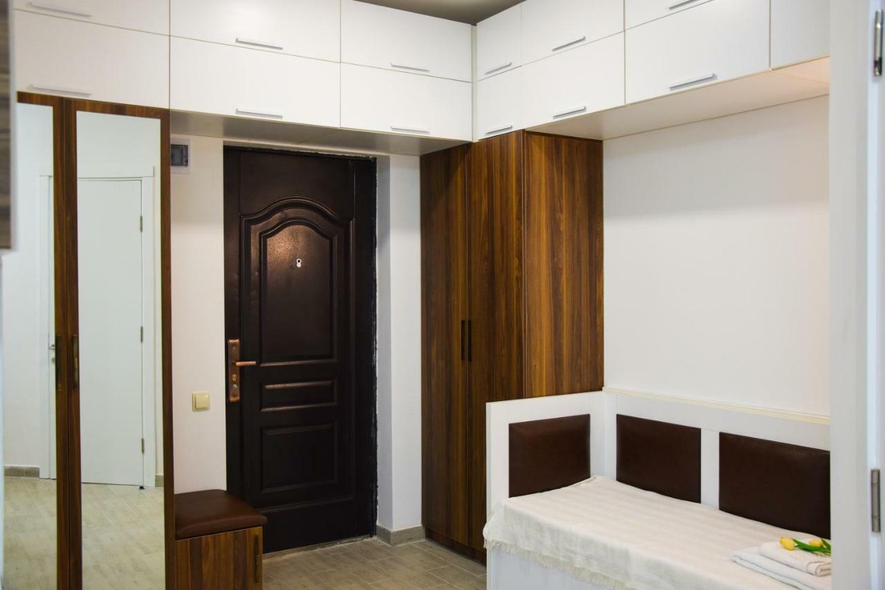 Apartments Kristo Батуми Экстерьер фото